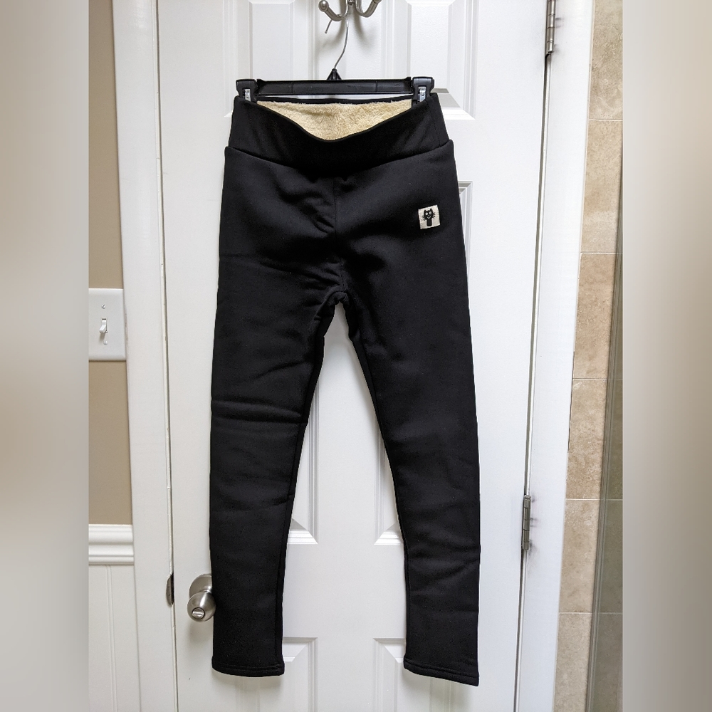Cozy thermal insulated leggings by ZMS, black